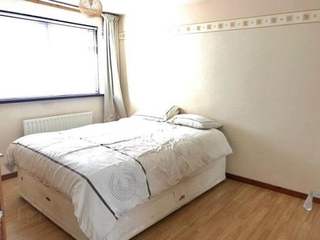 48 Davys Street, Carrickfergus, BT38 8BN - Photo 3