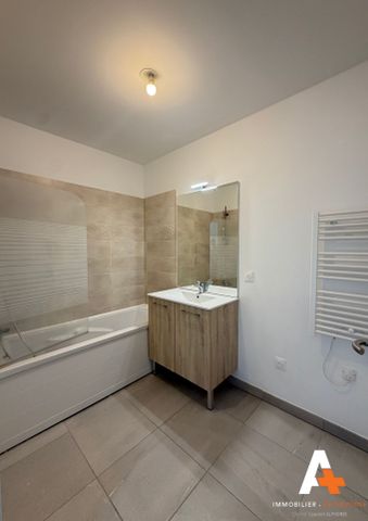 Location Appartement 3 pièces 57m² MARSEILLE 9ème - Photo 3