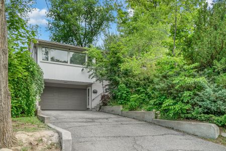 For Lease - 10 Greenbrook Drive, Toronto, Ontario - Photo 3