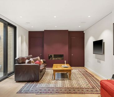 Contemporary family living in a private South Kensington mews. - Photo 5