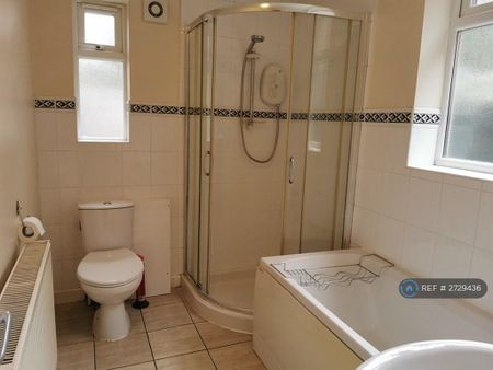 3 bedroom terraced house to rent - Photo 3