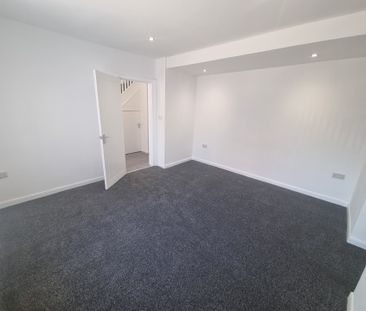 Llanerch Crescent, Gorseinon, SA4 4FP - Photo 3