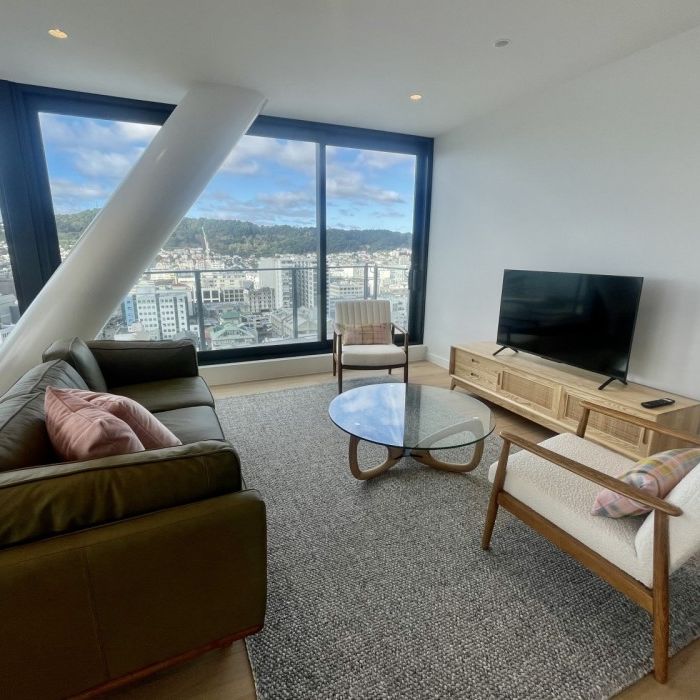 Stunning Two Bedroom Apartment - Photo 1