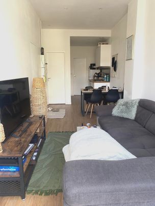 Location Appartement 2 pièces 38m² LYON 8ème - Photo 1