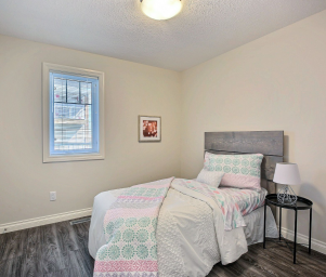 Trombley Street Apartment – Two-Bedroom, One-Bathroom - Photo 2