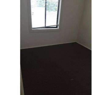 Semi Detached House - Photo 3