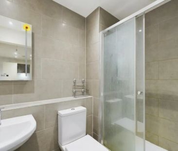 Clifton House - Photo 3