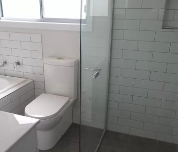 Modern Town House - Photo 3