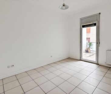 Location Appartement 2 pièces 57m² VENISSIEUX 69200 - Photo 2