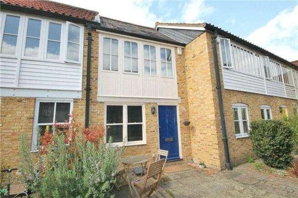 High Street, Ewell, Epsom, KT17 - Photo 1