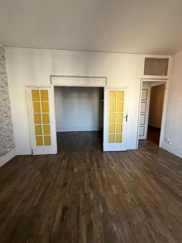 Location Appartement 1 pièce 44m² LYON 9ème - Photo 2