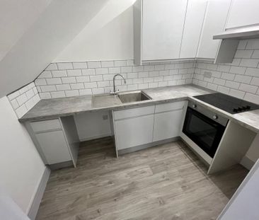 1 bedroom ground floor flat to rent - Photo 2