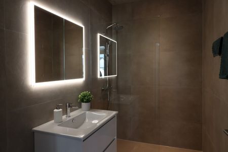 Moderne 2,5 Zimmerwohnung zu vermieten - Photo 5