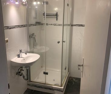 Apartment mit separater Küche und Balkon - Photo 1