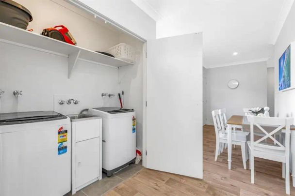 “NEAR NEW STUDIO IN DARRA” - Photo 1