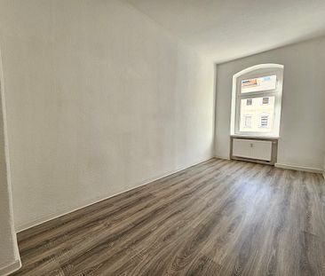 Schöne helle 3-Zimmer Wohnung mit Balkon - Foto 6