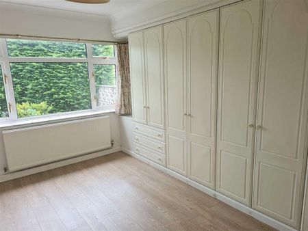 2 bedroom bungalow to rent - Photo 2