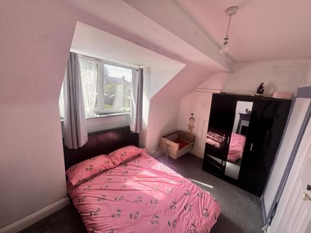 2 bedroom semi-detached house to rent - Photo 3