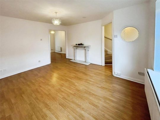 3 bedroom semi-detached house to rent - Photo 1