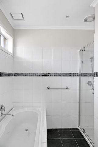 7 Tunaley Parade, Reservoir VIC 3073 - House For Rent | Domain - Photo 5