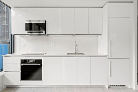 For Lease - 8 Cumberland Street Unit# 502, Toronto, Ontario - Photo 5