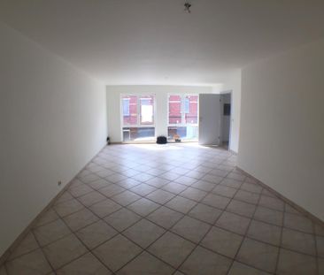 - Sint-niklaas – appartement met zeer ruim terras - Photo 1