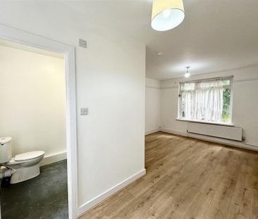 House share to rent - Photo 1