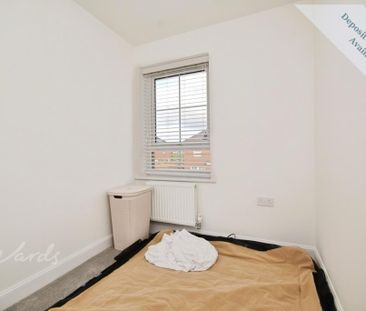 3 bedroom semi-detached house to rent - Photo 5