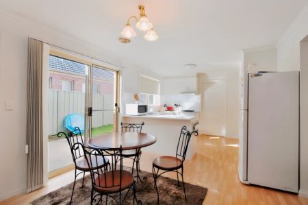 3 Bed, 1 Bath - Photo 3