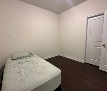 For Lease - 185 Hayrake Street, Brampton, Ontario - Photo 3