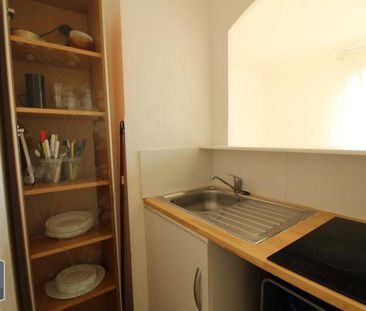 Location Appartement 2 pièces 28m² AIX EN PROVENCE 90ème - Photo 3