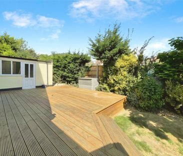 3 bedroom detached house to rent - Photo 4