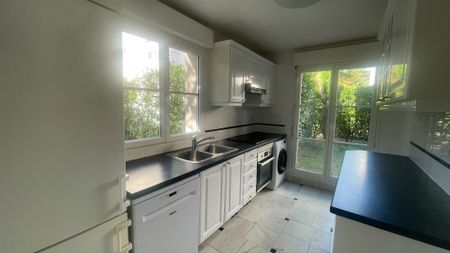 Location Maison 5 pièces 125m² - Photo 4