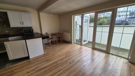 77, A The Green, F92KD57, Letterkenny - Photo 5