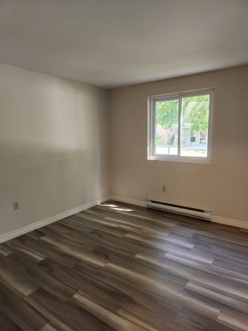 For Lease - 1100 Jalna Boulevard Unit# 101, London South, Ontario - Photo 3