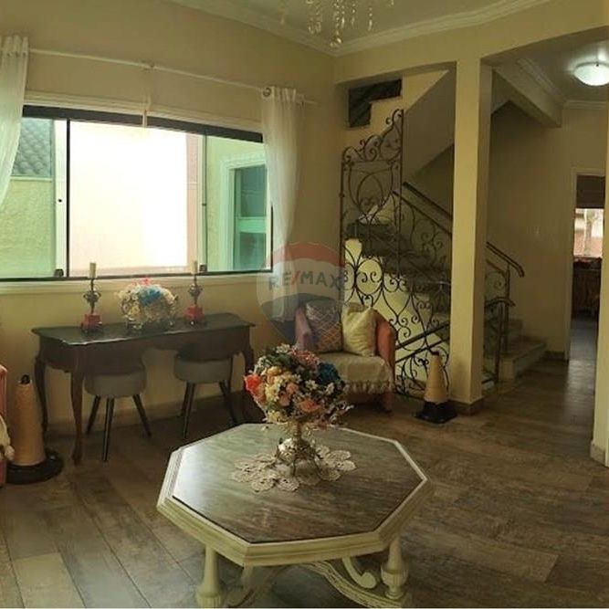 🏡 Casa grande com Suíte Master e Garagem para 4 carros - Foto 1