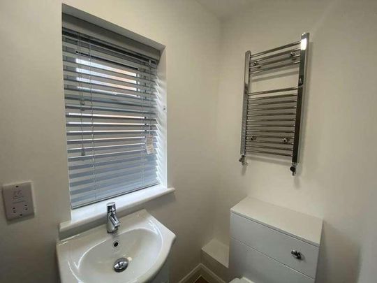 Newly Refurbished Ensuite Room With Kitchenette, PE1 - Photo 1