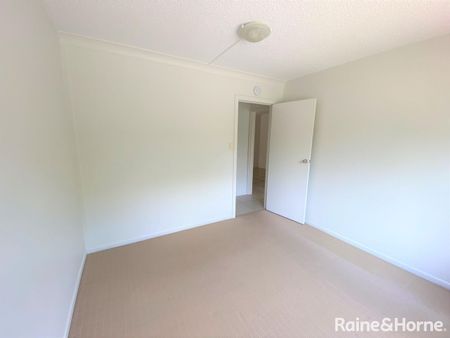 2/14 Alpha Street, Taringa, QLD 4068 - Photo 4