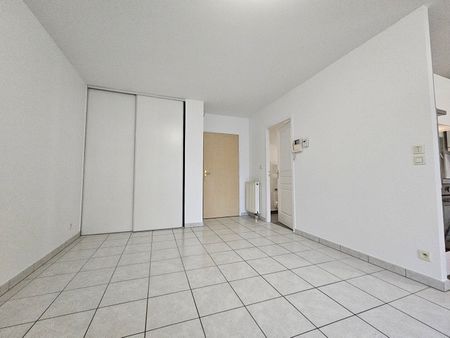 Location Appartement 1 pièce 33m² BESANCON 25000 - Photo 3