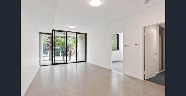 COMFORTABLE & SPACIOUS - Photo 1