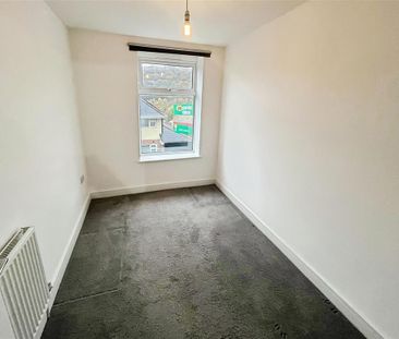 Wood Road, PONTYPRIDD - Photo 5