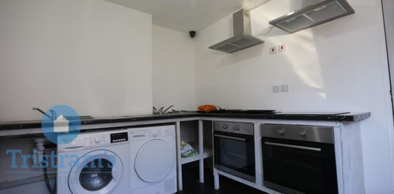 1 bed Studio for Rent - Photo 2