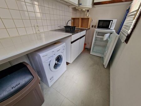 Appartement à Louer à LILLE 525 € - Photo 2