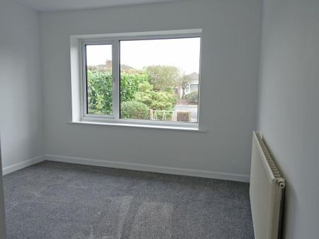 2 bedroom detached bungalow to rent - Photo 3