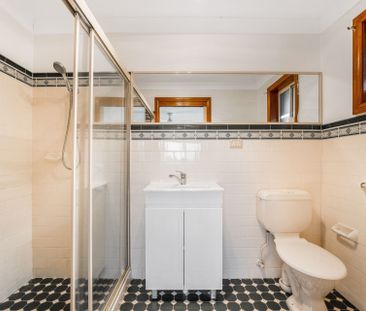 Great Family Home - Photo 4