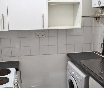 Studio to rent - Photo 6