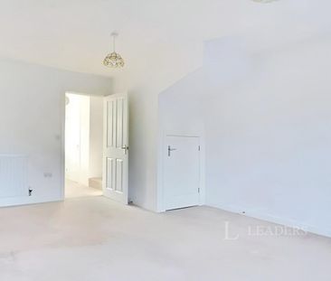 2 bedroom semi-detached house to rent - Photo 5