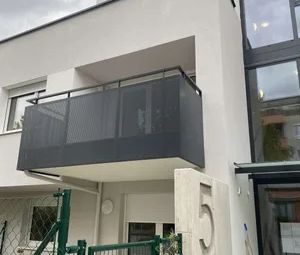 Stilvolle 2-Zimmer-Wohnung mit Balkon - ideal für Singles und Paare, U3-Nähe - Photo 3