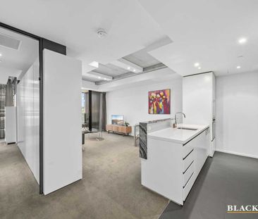 North-facing, ready to occupy - Photo 5