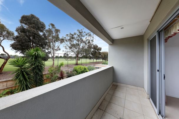 19A St James Ave, Bentleigh VIC 3204 - Townhouse For Rent | Domain - Photo 1